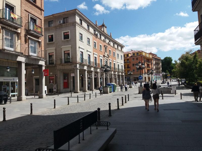 Foto 04620f79-95c8-402d-91da-7bfc6338eff7. Local comercial a Centro Segovia