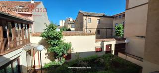 Location Maison jumelée à Plaza Mayor - San Agustín. Precioso chalet en alquiler en pleno casco histórico.