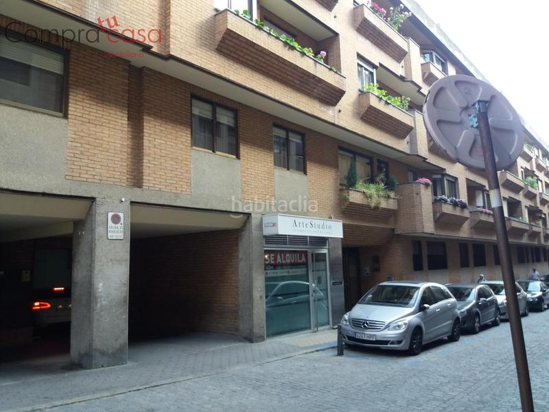 Foto 11cefd3d-e871-4b1c-b36f-a2b92f7ac65b. Affitto posto auto in calle del roble 11 in Centro Segovia