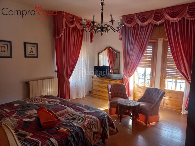 Foto 054e0661-7aa0-449e-ba20-b36847bccf7a. Chalet with heating parking pool in Torrecaballeros