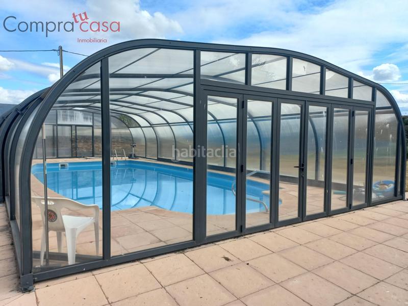 Foto c6bf1ba7-308a-4e7d-bcd4-eb267b6507cc. Chalet with heating parking pool in Torrecaballeros