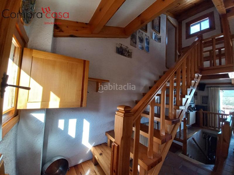 Foto ec10eb64-6d68-480c-8161-b13dc8043ab5. Chalet with heating parking pool in Torrecaballeros