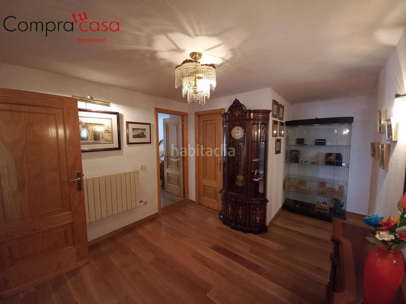 Foto f2df3d61-af8f-46c7-8c56-ec9400f9daf8. Chalet with heating parking pool in Torrecaballeros