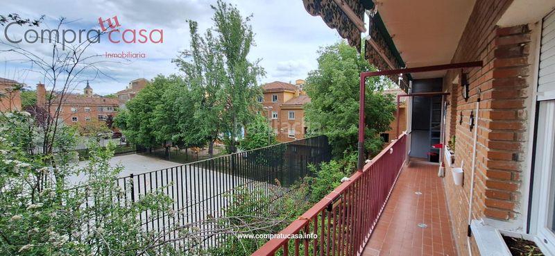Foto a2d795e4-3b1c-4f93-aea0-1f83536256f5. Pis amb calefacció aparcament a Centro Segovia