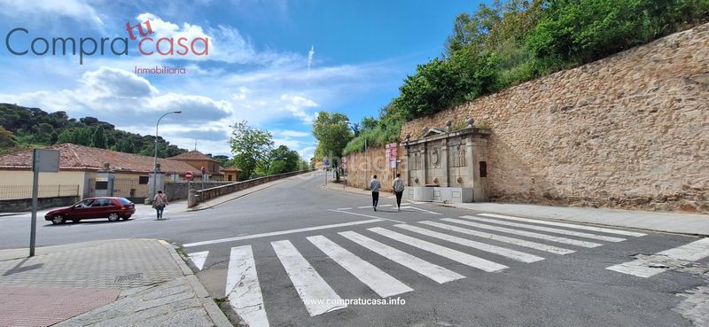 Foto ce4537e2-f431-4d42-ae6c-ab19cb450fe5. Pis amb calefacció aparcament a Centro Segovia
