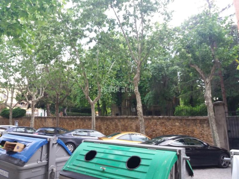 Foto eda88ddb-9c8b-409d-a09b-7e494196dcc9. Location parking voiture dans Centro Segovia