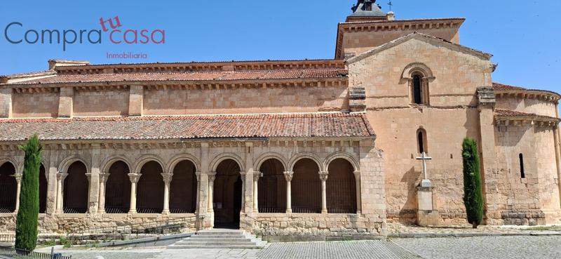 Foto 188e3c50-4ce9-4ad5-9c89-e271886b27ab. Location parking voiture dans Centro Segovia