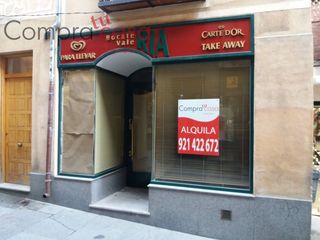 Business premise in Calle cervantes