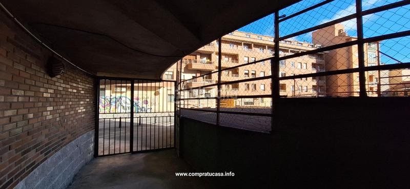 Foto d3d9e1f7-5eb1-4b29-a0b2-5c43fa5d800e. Alquiler parking coche en calle del poleo 5 alquiler plaza de garaje en Segovia
