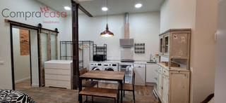 Location Studio  Calle de la herrería. Alquiler de estudio. casco histórico. gastos incluidos.