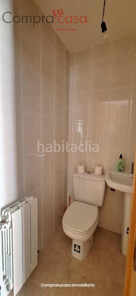 Foto 2e7e18f6-75f8-4394-bd1a-01901baf1114. Dúplex amb calefacció aparcament a Centro Segovia