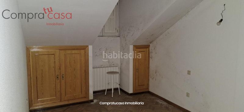 Foto 340eb6ed-37e3-4a9a-a2c4-a85e832866ab. Dúplex amb calefacció aparcament a Centro Segovia