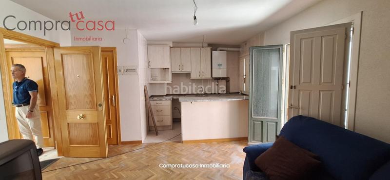 Foto cbd09123-47df-4df6-b8e6-b68aa5bc01e8. Dúplex amb calefacció aparcament a Centro Segovia