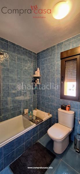 Foto 1bc1c4f0-0a84-4925-8ec4-1300e49db5e9. Towny house with heating parking in Valverde del Majano