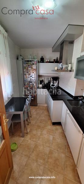 Foto 37b834de-29c7-4acb-be2f-85677d46a8a2. Towny house with heating parking in Valverde del Majano