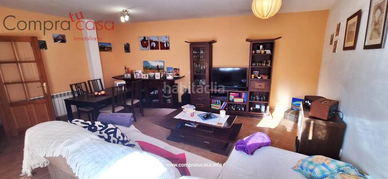 Foto a04ed8f1-a1bd-4367-9f75-34f3b799c2b0. Towny house with heating parking in Valverde del Majano