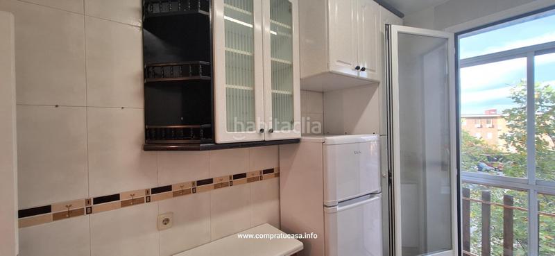 Foto ea97ab2a-5bbc-4a4b-8338-5cab97113f5c. Alquiler piso alquiler..piso..amueblado..ascensor..calle del clavel. en Segovia