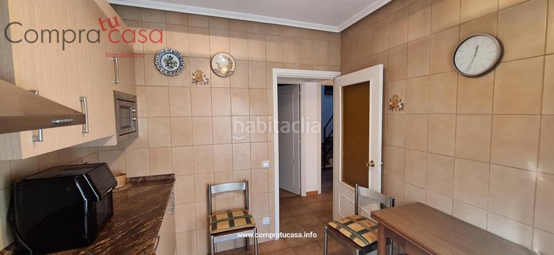 Foto c5f3d187-fe4d-47f5-a33b-b64db57e606a. Masia amb calefacció aparcament piscina a Añe