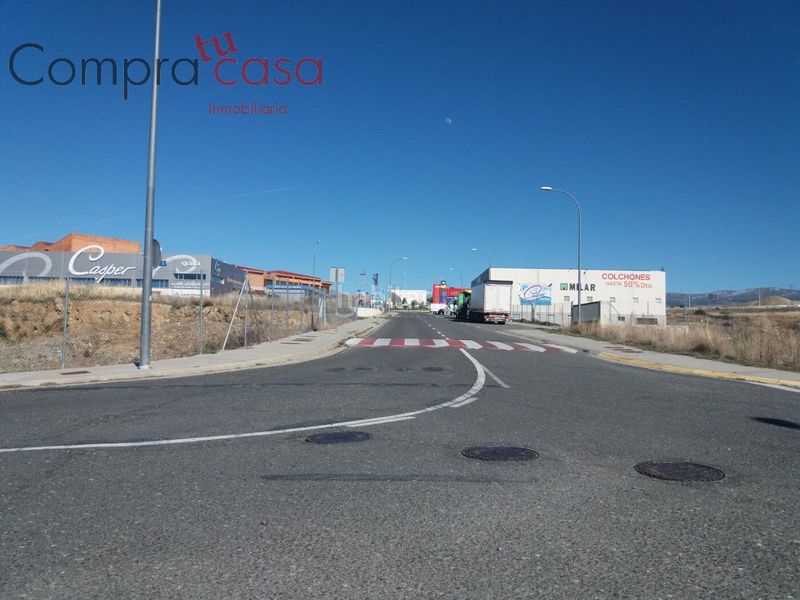 Foto 5fed58aa-c057-493e-89e1-94c64f6cf243. Solar industrial a calle apiladores 11 a El Cerro - Ctra. De San Rafael Segovia