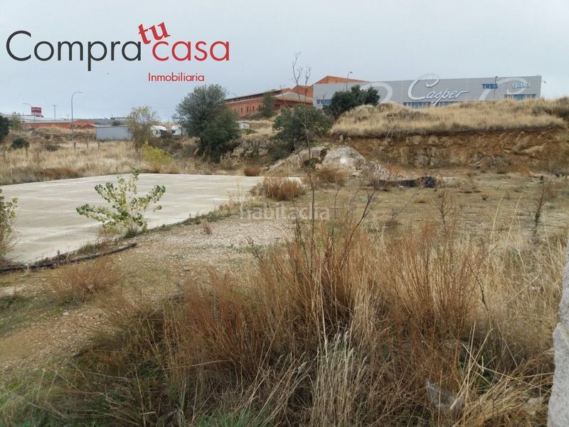 Foto 64d3929a-ac1d-4b1f-a419-96fe4ddb26c8. Solar industrial a calle apiladores 11 a El Cerro - Ctra. De San Rafael Segovia