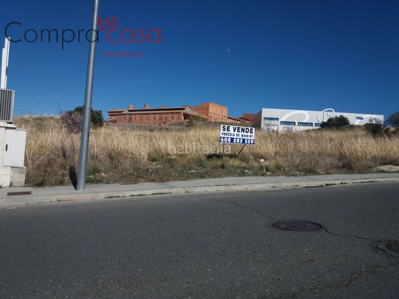 Foto abb2549b-108b-4156-a2bf-367902e2ce5c. Solar industrial a calle apiladores 11 a El Cerro - Ctra. De San Rafael Segovia