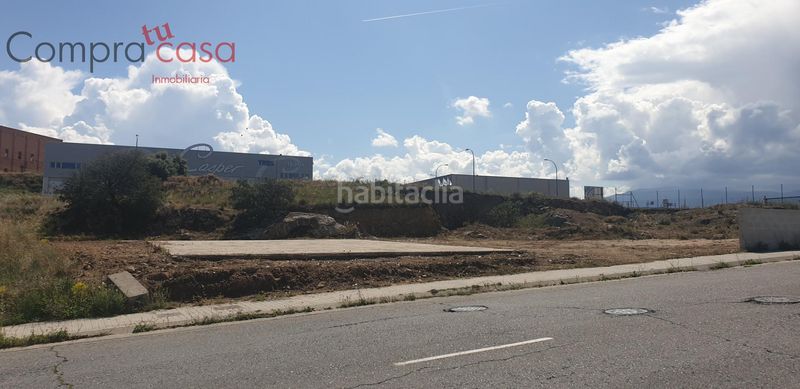 Foto ef5a724d-aab3-49d7-9633-fba7dd17b275. Solar industrial a calle apiladores 11 a El Cerro - Ctra. De San Rafael Segovia