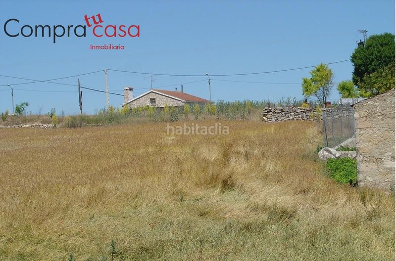Foto cc1d0dff-d17f-4f8c-a8bf-f70894a6c302. Terreny residencial a Urueñas