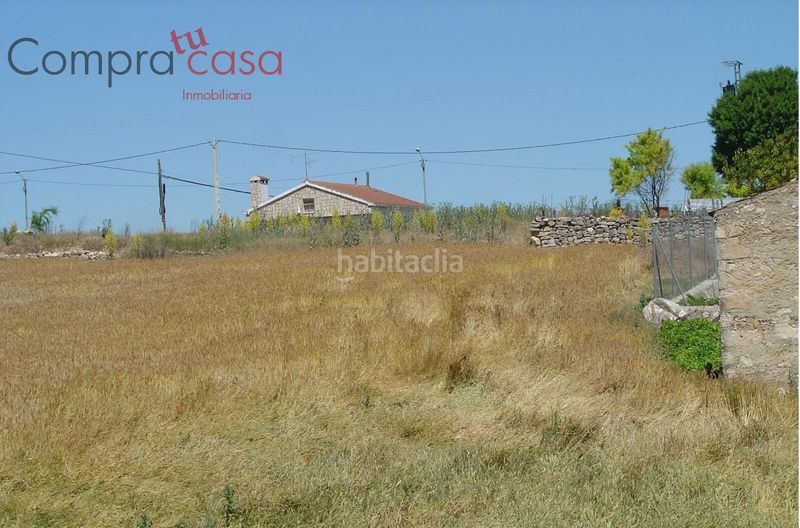 Foto de59d2d9-22d8-42cf-9285-706f928376f7. Terreny residencial a Urueñas