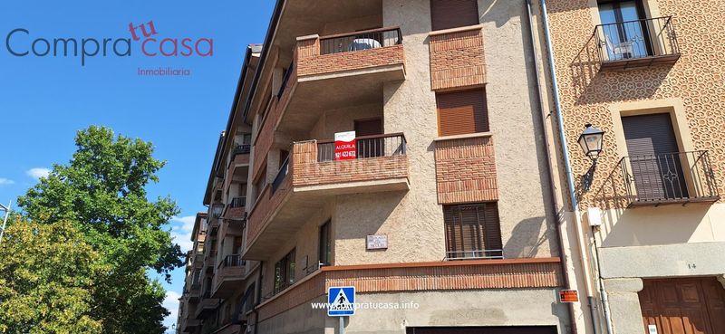 Foto 5d31569e-14e2-4efb-9010-ad1ce304f47c. Location appartement dans calle san bartolome 2 dans Segovia