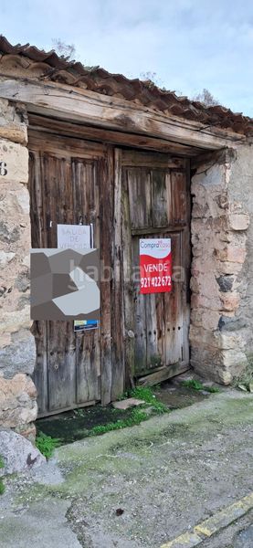 Foto 0f3f00cc-111c-4084-a890-fcbc8bfd706f. Nau industrial a Espirdo