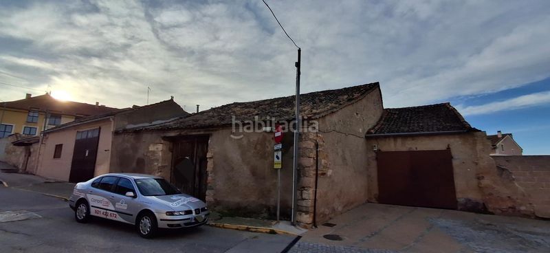 Foto f63f5a6b-33fb-40bb-bbc9-d560377df5cf. Nau industrial a Espirdo