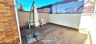 Ground floor in Bernuy de Porreros. Venta piso con gran patio,garaje y trastero..bernuy de porreros