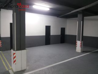 Autoparkplatz in Calle del obispo quesada 20. Venta de garaje con trastero..obispo quesada