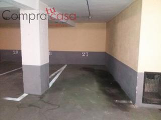 Car parking in Calle Curtidores