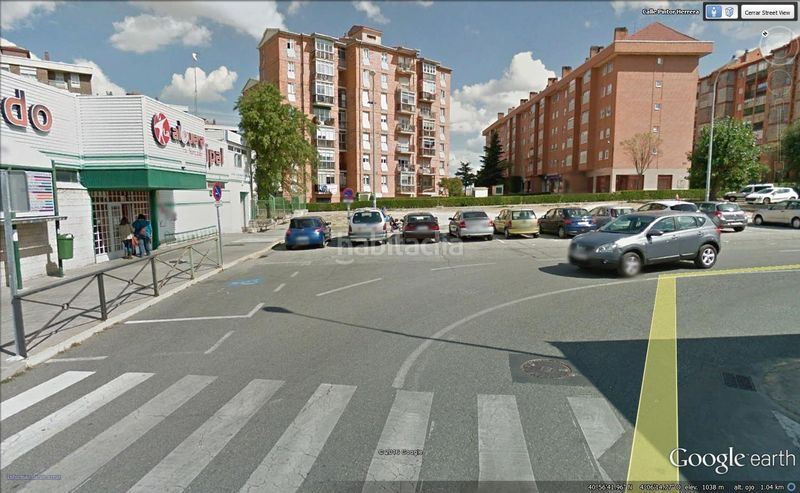 Foto e2c9d50d-cf74-4c99-9fe8-0c0bc6c772c3. Pis amb calefacció aparcament a El Carmen Segovia