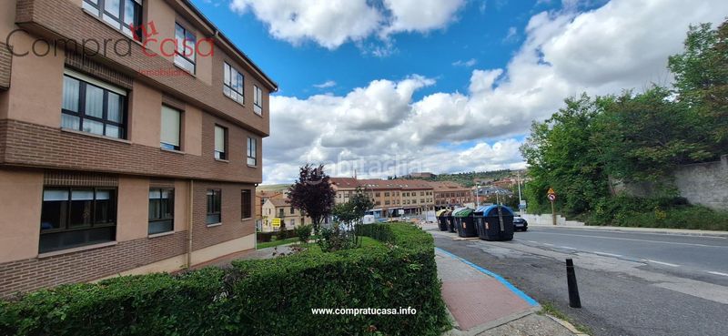 Foto 6d3f009c-cdf8-45e5-b556-126585027861. Àtic amb calefacció aparcament a Via Romana Segovia