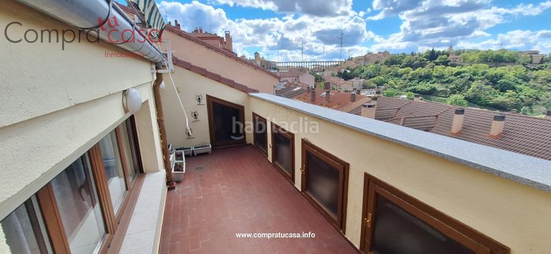 Foto f4e35767-215a-4c84-8c9e-de41da79aa03. Àtic amb calefacció aparcament a Via Romana Segovia