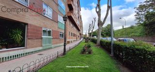 Appartement  Carretera de villacastín. Amplia vivienda para entrar a vivir