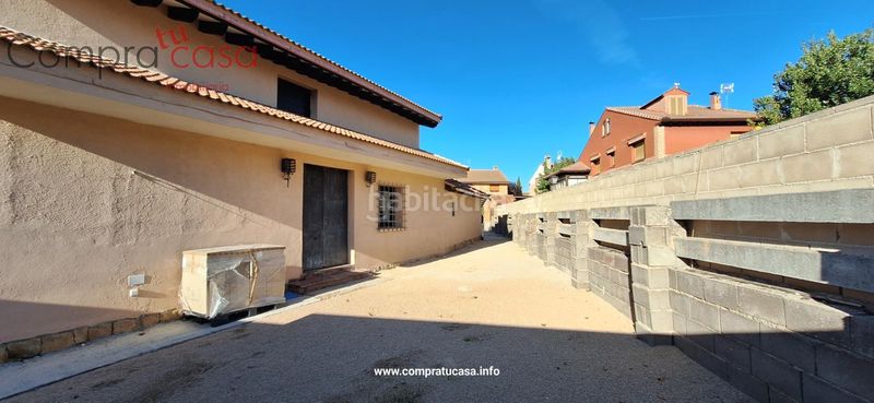 Foto d5ee2c33-e2c2-4619-bf30-c42b06c36521. Xalet amb calefacció aparcament a Lastrilla (La)