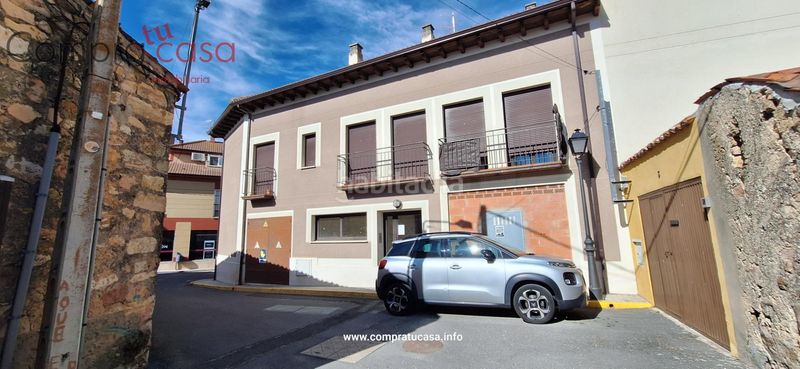 Foto 8042e572-232e-4235-82fa-f3f7f53cb1eb. Rent flat with heating parking in Espirdo