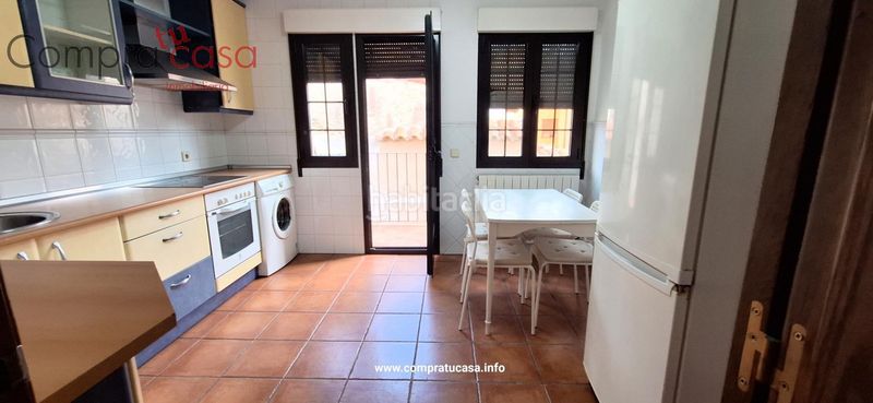 Foto 7adc0dbb-9563-4566-9a06-47300d55b9c9. Alquiler casa pareada alquiler pareado con patio en zamarramala en Segovia