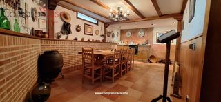Casa  Calle marazuela. Venta de casa en garcillan..exclusiva.