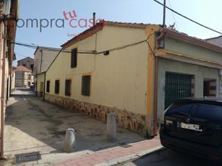 Masia  Calle san blas-nava asuncion. Amplia casa de pueblo ref. 2924 para rehabilitar o nueva constru