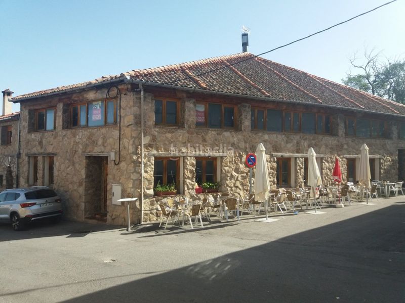 Foto bc8527ae-c6f7-491a-8851-6ff4c9eff18b. Masia a calle calle mayo 7 a Navafría