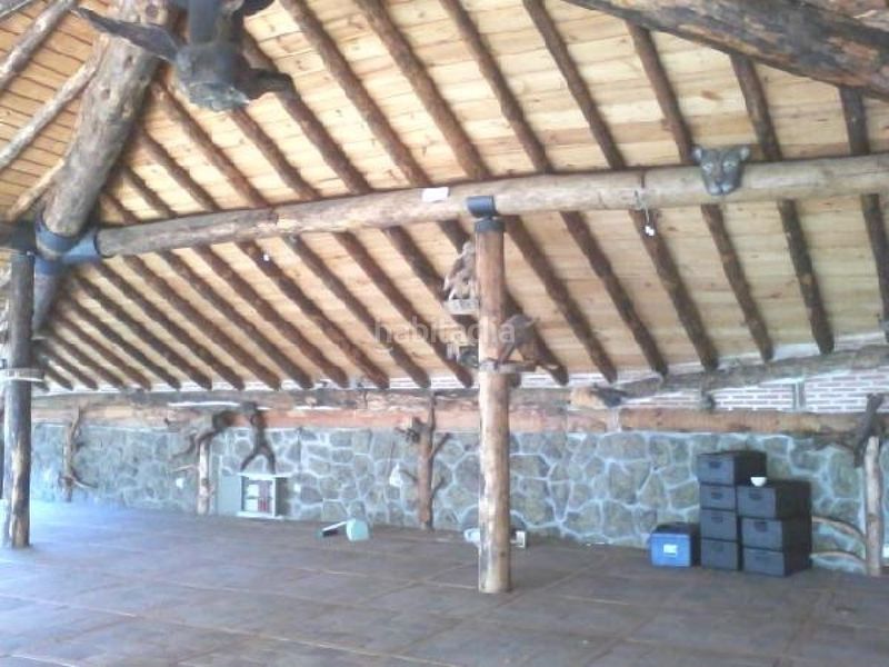 Foto ef480f2a-9240-46f9-9583-3e85c2569822. Masia a calle calle mayo 7 a Navafría