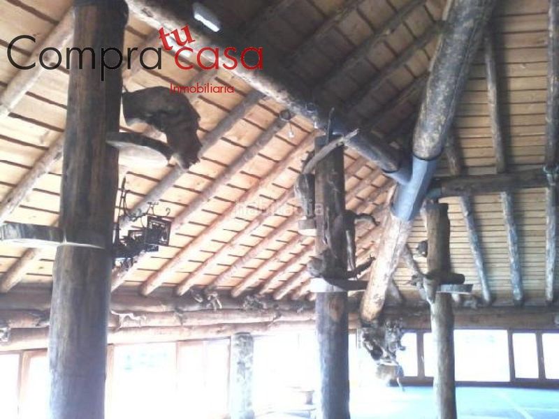Foto bda4cadb-98cb-49bb-95bb-0324d31f83f0. Local comercial a Navafría