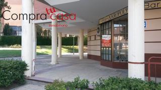 Locale commerciale  Calle vicente aleixander. Venta..bar frente a los nuevos juzgados..inversion