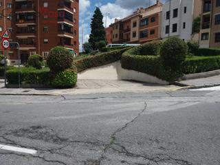 Car parking in Calle castillos-los