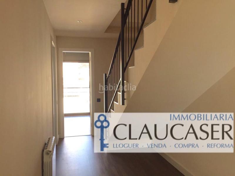 Foto 0c52edaf-9a56-4198-a421-b245c5defab4. Lloguer dúplex amb calefacció aparcament piscina a Sabadell