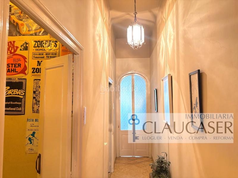 Foto a36b2451-e939-4802-b473-88a0ae7d3988. Semi detached house in Centre Sabadell